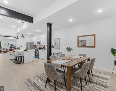 3211 Cedar Street - Photo Thumbnail 5