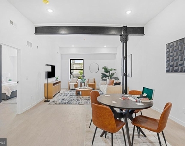 3211 Cedar Street - Photo Thumbnail 2