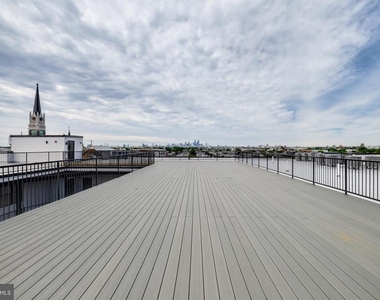 3211 Cedar Street - Photo Thumbnail 5