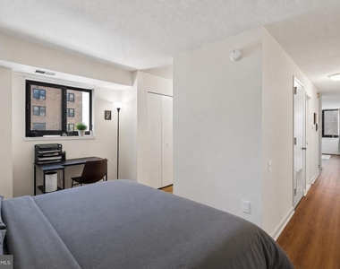 1420 Locust Street - Photo Thumbnail 13