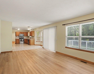 2124 Quail Run Drive - Photo Thumbnail 8