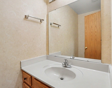 2124 Quail Run Drive - Photo Thumbnail 19