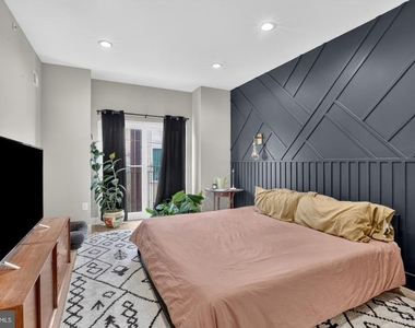 1838 E Oakdale Street - Photo Thumbnail 27