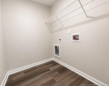 4032 Shire Street - Photo Thumbnail 11