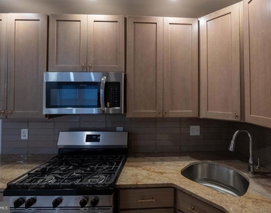 6649 Blakemore Street - Photo Thumbnail 20