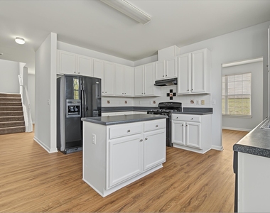 201 Hope Valley Road - Photo Thumbnail 13