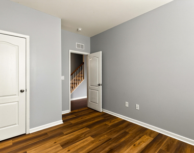 614 Rose Laurel Court - Photo Thumbnail 17