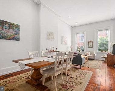 1613 Green Street - Photo Thumbnail 3