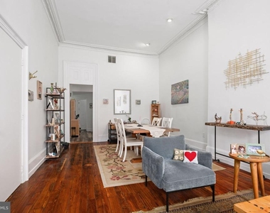 1613 Green Street - Photo Thumbnail 2