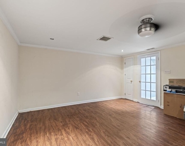 6925 Sprague Street - Photo Thumbnail 4