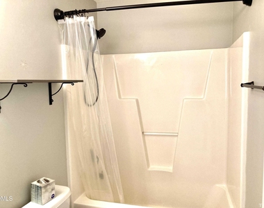 803 Knightsborough Way - Photo Thumbnail 10