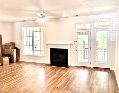 803 Knightsborough Way - Photo Thumbnail 5