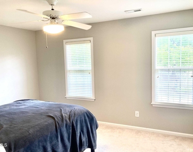 803 Knightsborough Way - Photo Thumbnail 7