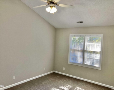 117 Mint Hill Drive - Photo Thumbnail 10