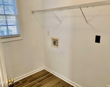 117 Mint Hill Drive - Photo Thumbnail 5