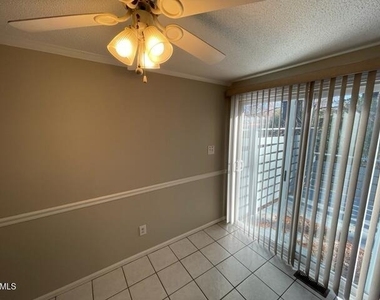 101 Indigo Drive - Photo Thumbnail 4