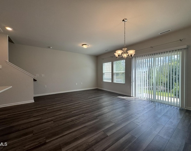 250 Brook Farm Lane - Photo Thumbnail 7