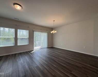 250 Brook Farm Lane - Photo Thumbnail 6