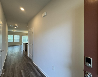 250 Brook Farm Lane - Photo Thumbnail 3