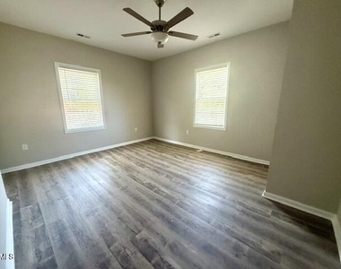 216 Forest Avenue - Photo Thumbnail 14