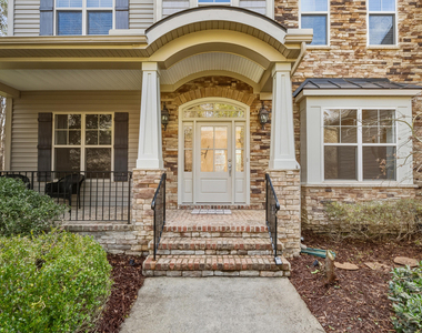 8228 Clarks Branch Drive - Photo Thumbnail 4
