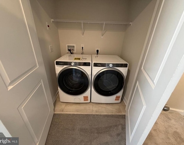 39 E Front Street - Photo Thumbnail 30