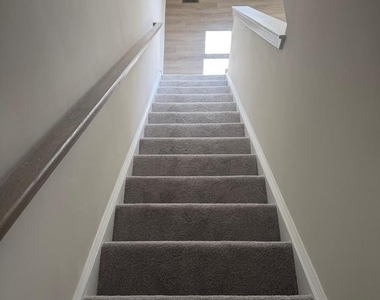 39 E Front Street - Photo Thumbnail 48