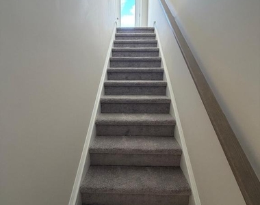 39 E Front Street - Photo Thumbnail 33