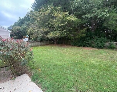 220 Stansbury Lane - Photo Thumbnail 16