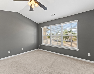1942 Grassy Banks Drive - Photo Thumbnail 16