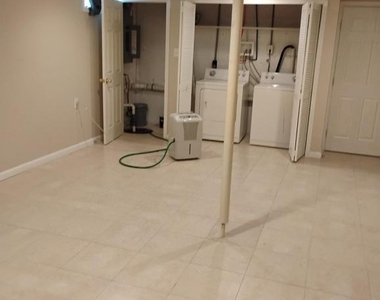 667 Walnut Street - Photo Thumbnail 18