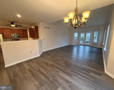 2133 Hidden Meadows Avenue - Photo Thumbnail 4