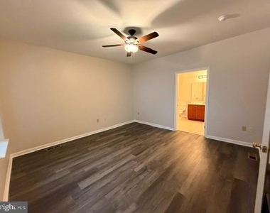 2133 Hidden Meadows Avenue - Photo Thumbnail 12