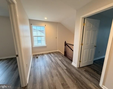 2133 Hidden Meadows Avenue - Photo Thumbnail 18