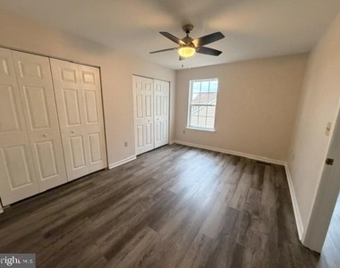 2133 Hidden Meadows Avenue - Photo Thumbnail 19