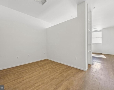 1015-1021 W Lancaster Avenue - Photo Thumbnail 10
