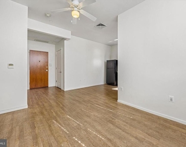 1015-1021 W Lancaster Avenue - Photo Thumbnail 15