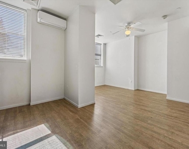 1015-1021 W Lancaster Avenue - Photo Thumbnail 16