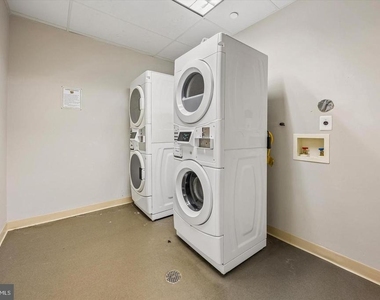1015-1021 W Lancaster Avenue - Photo Thumbnail 23
