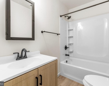 515 N York Road - Photo Thumbnail 15