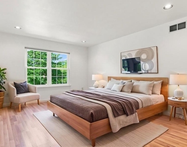 432 Country Club Drive - Photo Thumbnail 21