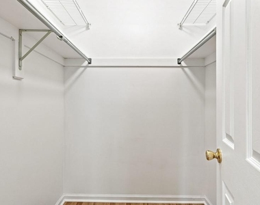 432 Country Club Drive - Photo Thumbnail 26