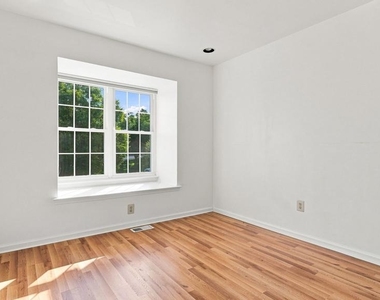 432 Country Club Drive - Photo Thumbnail 27
