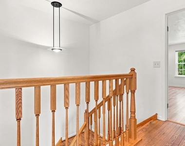 432 Country Club Drive - Photo Thumbnail 19
