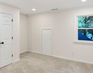 4917 Harbour Towne Drive - Photo Thumbnail 19