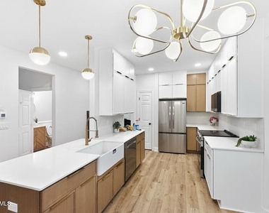 4917 Harbour Towne Drive - Photo Thumbnail 11