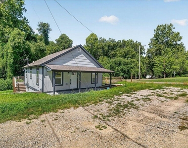 415 Spring Court - Photo Thumbnail 23