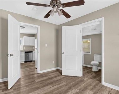 415 Spring Court - Photo Thumbnail 17