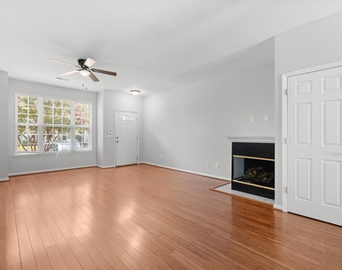 5712 Clearbay - Photo Thumbnail 2