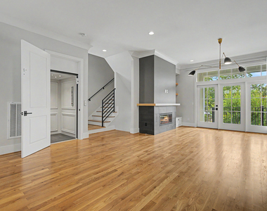 163 E Park Street - Photo Thumbnail 33